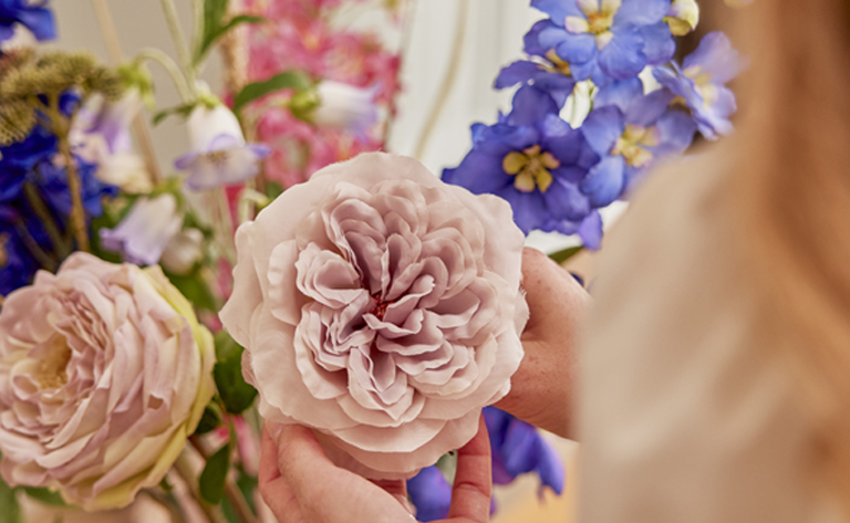 Kunstbloemen ingezoomd - Engelse roos